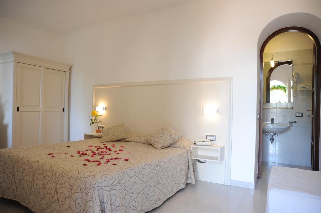 Barsalini Hotel